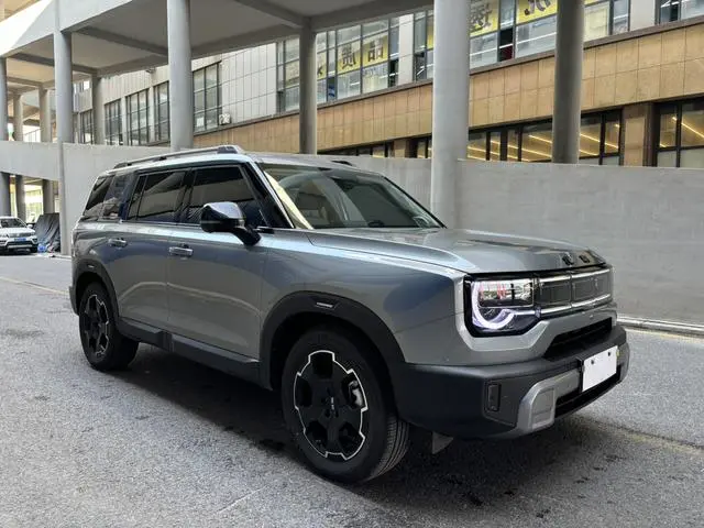 Beijing Beijing off-road BJ30 1.5T DHT 4WD Magic Core Drive Advanced Version