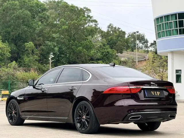 Jaguar Jaguar XFL XFL 2.0T 240PS Luxury Edition