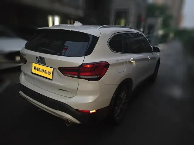 BMW BMW X1 sDrive25Li leading type