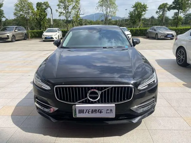 Volvo Volvo S90 PHEV Facelift 2.0 T T8 E-drive hybrid Zhiyi Deluxe Edition