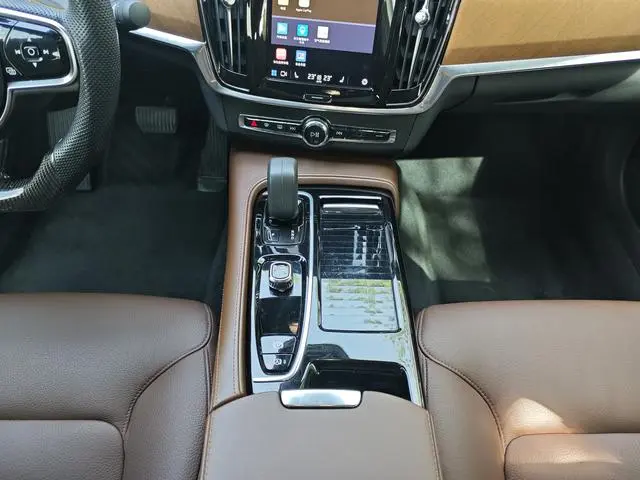Volvo Volvo S90 PHEV T8 E-drive Hybrid Zhiyi Deluxe Edition