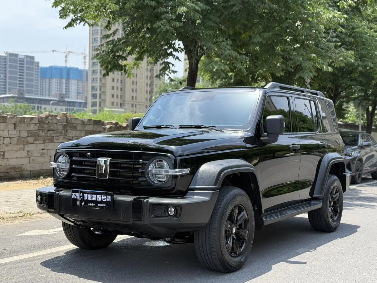 Tank Tank 300 2.0T Challenger
