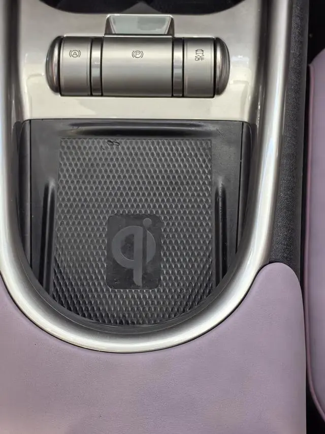 BYD dolphin Fashion edition