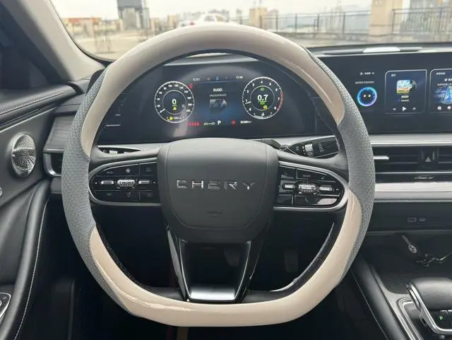 Chery Fulwin Arrizo 8 1.6TGDI DCT Yi