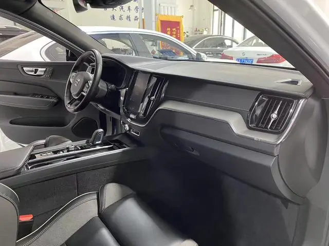 Volvo Volvo XC60 PHEV T8 E-drive hybrid Zhiyuan Sports Edition