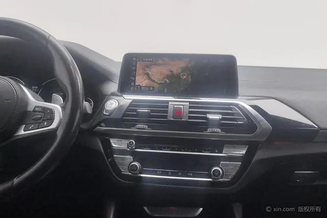 BMW BMW X4 xDrive25i M sports suit