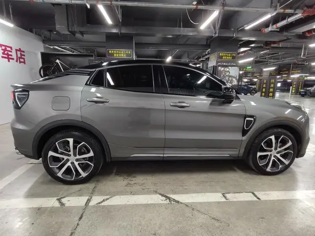 LYNK & CO Lynk 05 2.0TD four-wheel drive Halo