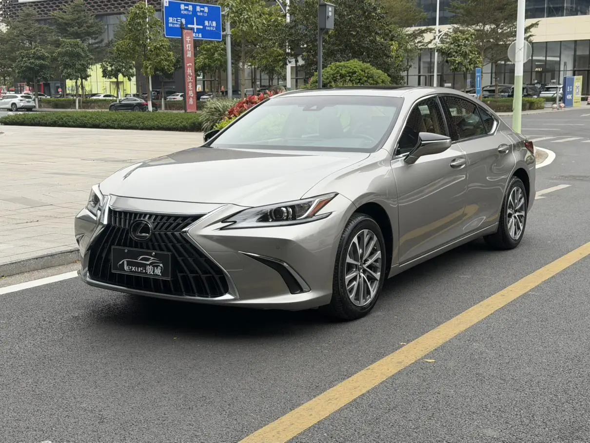 Lexus Lexus ES 200 Excellent Edition