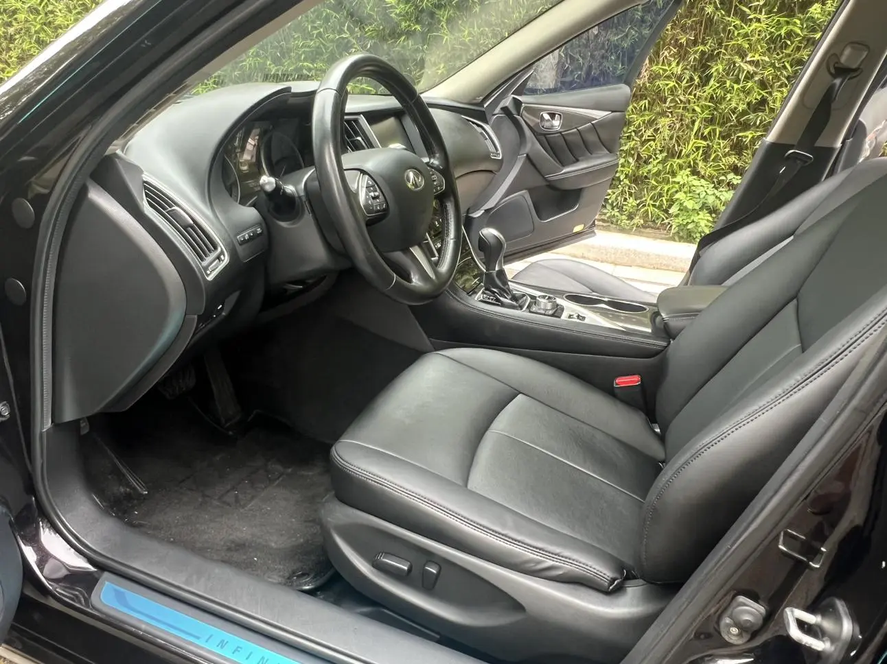 Infiniti Infiniti Q50L 2.0T Comfort Edition