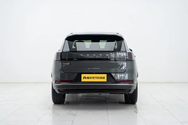 Volvo Volvo XC70 Four-wheel drive, long battery life, Ultra