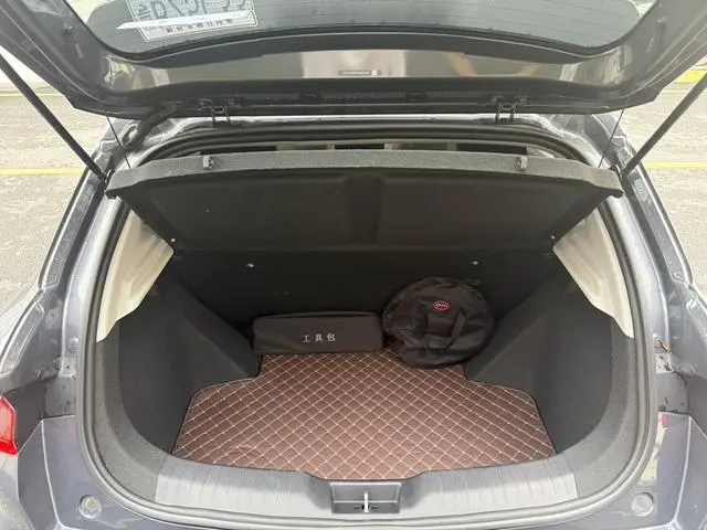 BYD BYD e2 Luxury