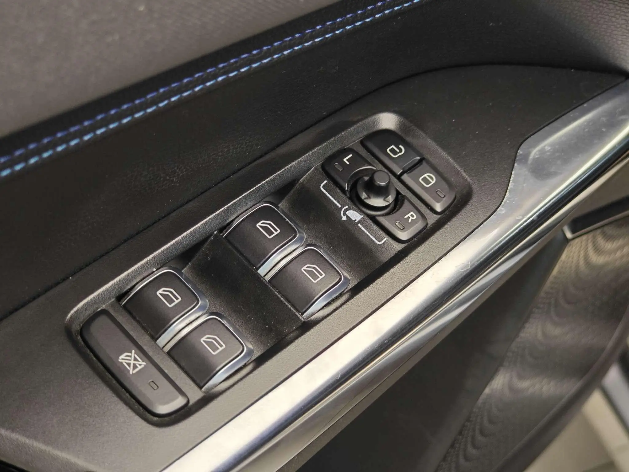 LYNK & CO Lynk &Co. 01 EM-P 1.5T Jinguo V