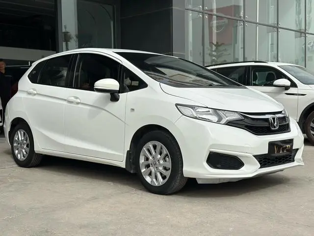 Honda Fit 1.5L CVT Comfortable sunroof Version