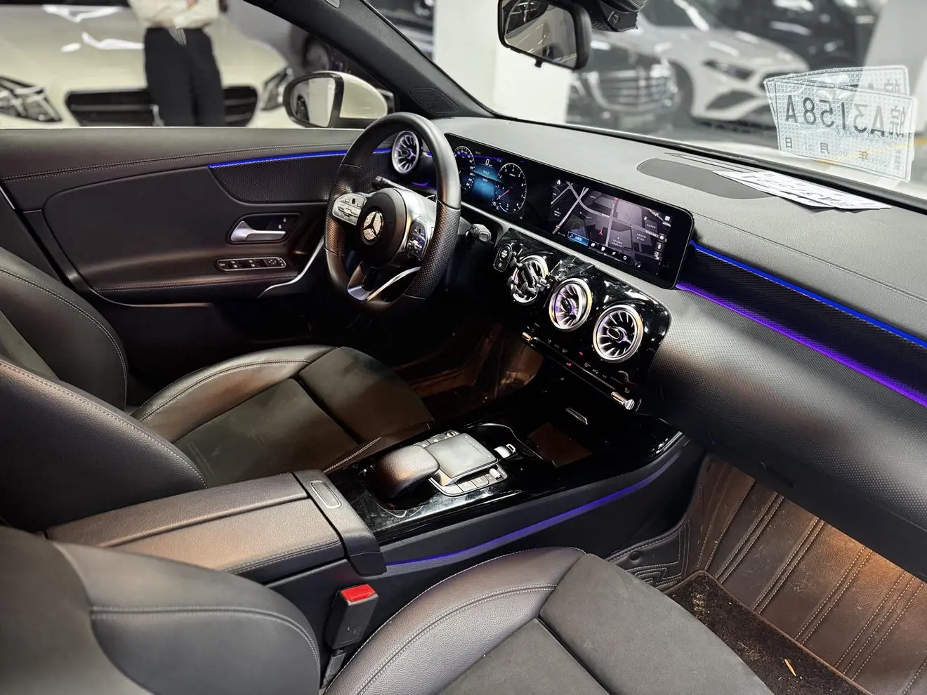 Mercedes-Benz Mercedes-Benz A-class Second facelift A 200 L sports sedan fashion version