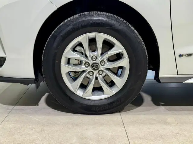 TOYOTA Grevia Smart electric hybrid dual engine 2.5L two-wheel drive comfort version