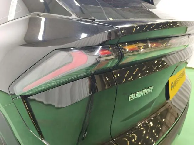 Geely Galaxy Galaxy L7 1.5T DHT 115km Starship