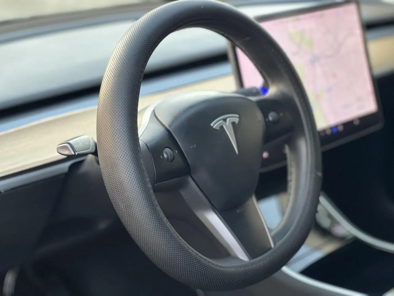 Tesla Model 3 Long battery life, rear-wheel drive version
