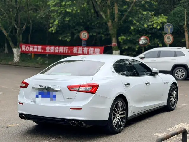 Maserati Ghibli 3.0T Standard Edition