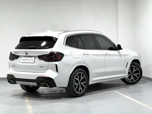 BMW BMW X3 xDrive25i M sports suit
