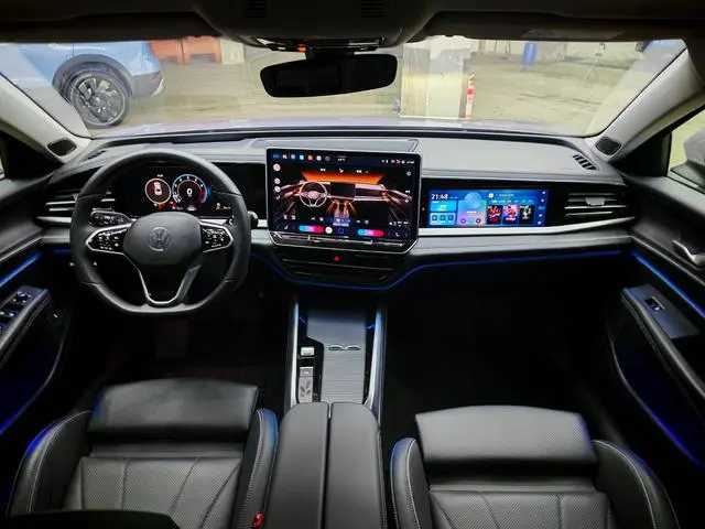 Volkswagen Passat Pro 380TSI Dragon Edition