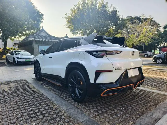 Changan Changan UNI-T 1.5T Sports Flagship