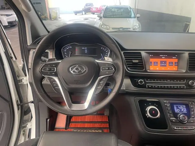 Maxus Chase G10 2.0T gasoline Automatic Elite Edition 7 seats