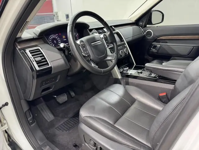 Land Rover discover 3.0 V6 HSE LUXURY