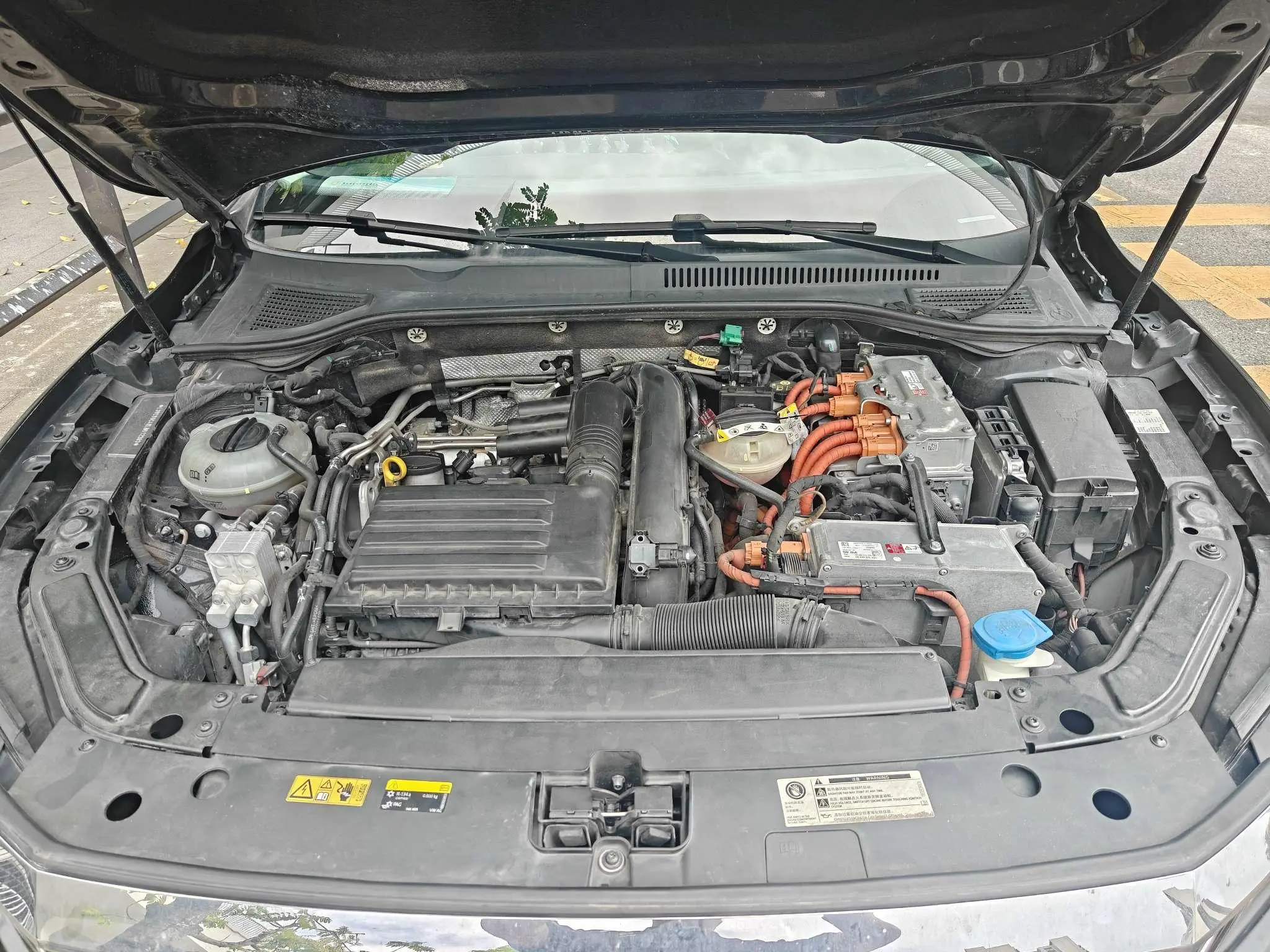 Volkswagen Passat PHEV 430PHEV Hybrid Deluxe Edition