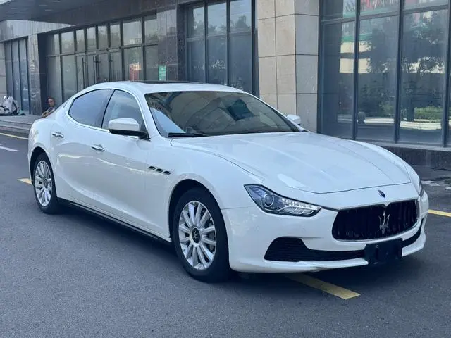 Maserati Ghibli 3.0T Standard Edition