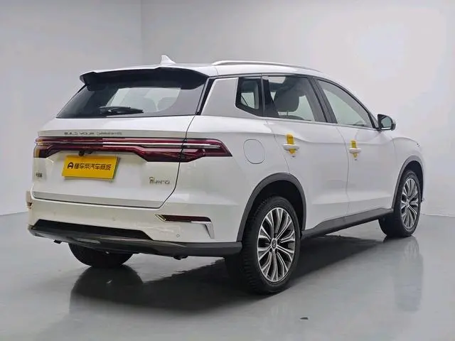 BYD Song Pro DM DM 1.5T four-wheel drive performance version flagship model