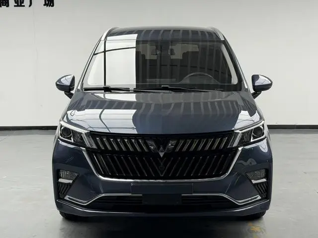 Wuling Wuling Jiachen 1.5T CVT Smart Luxury