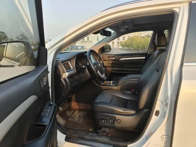TOYOTA Highlander 2.0T four-wheel drive deluxe edition 7-seater Country VI