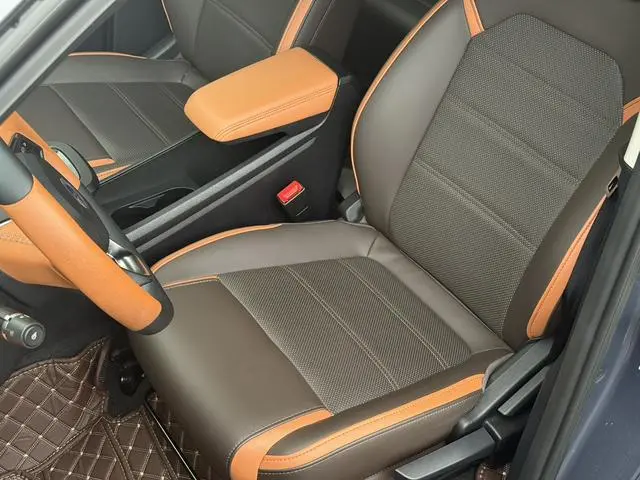 BYD BYD e2 Luxury