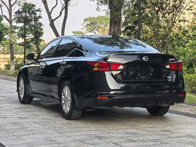 Nissan Teana Facelift 2.0 L XL Comfort Edition