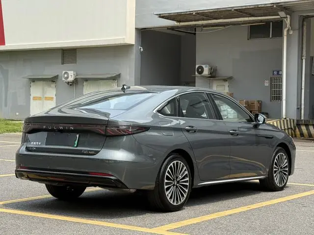 Chery Fengyun Fengyun A8L 145km luxury