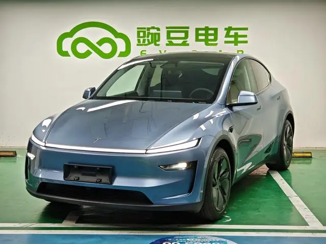 Tesla Model Y Rear-wheel drive version