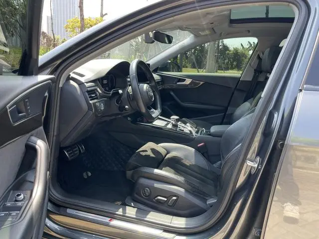 Audi Audi A4L 45 TFSI quattro premium dynamic type