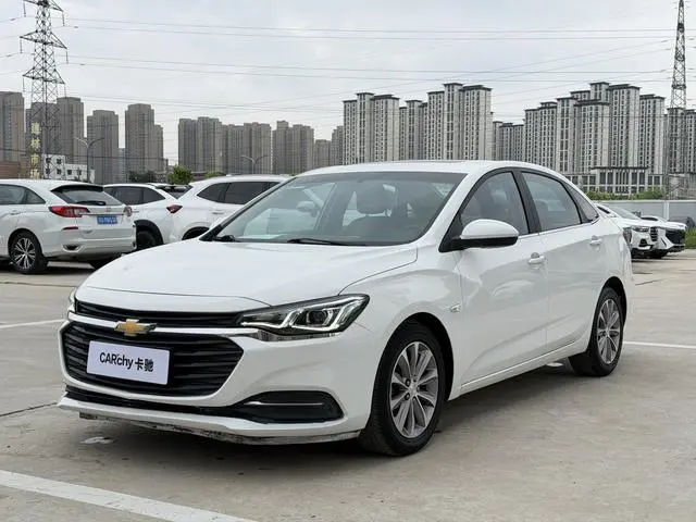 Chevrolet Cruze 320 automatic Enjoy Skylight version
