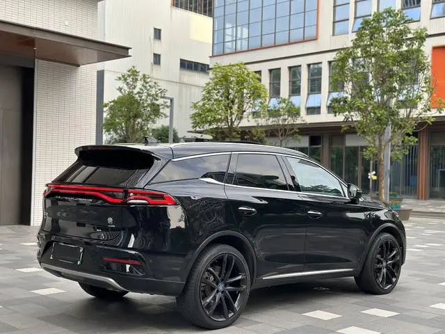 BYD Tang DM DM 2.0T four-wheel drive high-performance version of the Genesis flagship