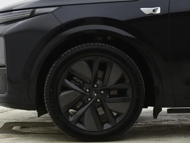 Li Auto Ideal L7 Max version