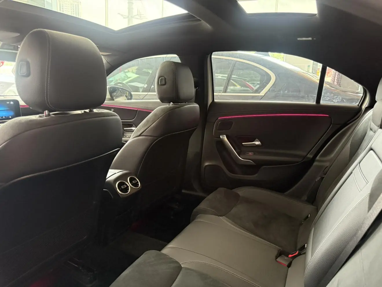 Mercedes-Benz Mercedes-Benz A-class A 200 L sports sedan