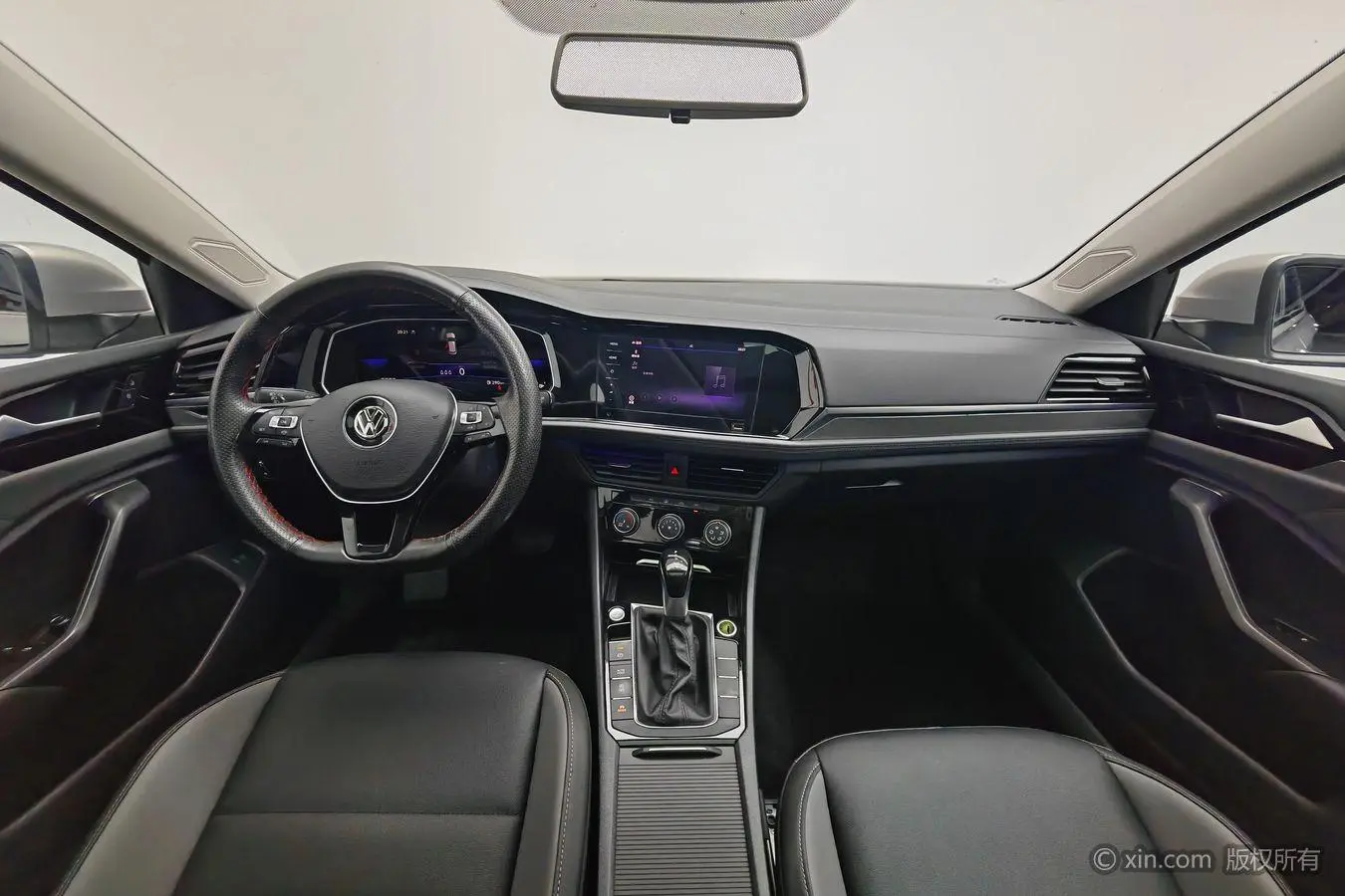 Volkswagen Sagitar 280TSI DSG Comfortable Smart Edition