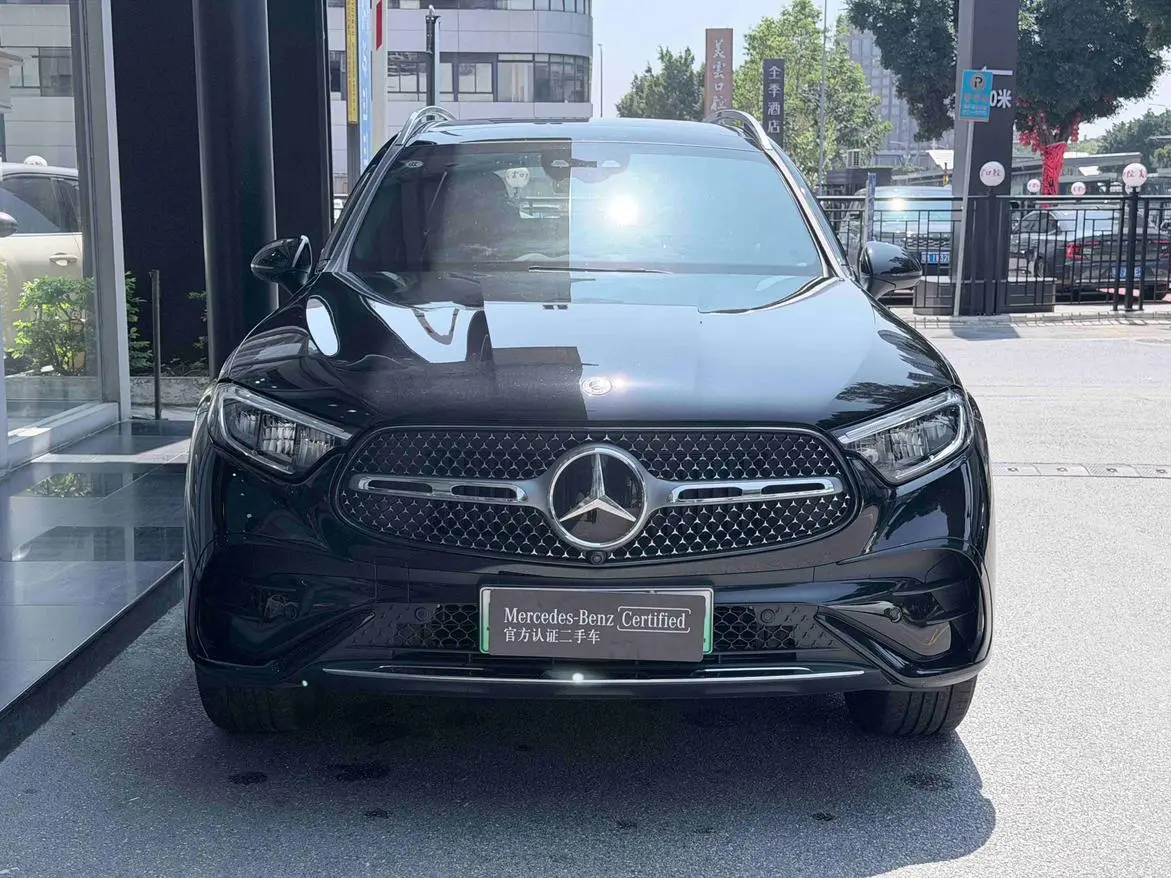 Mercedes-Benz Mercedes-Benz GLC PHEV GLC 350 e L 4MATIC Collector's Edition