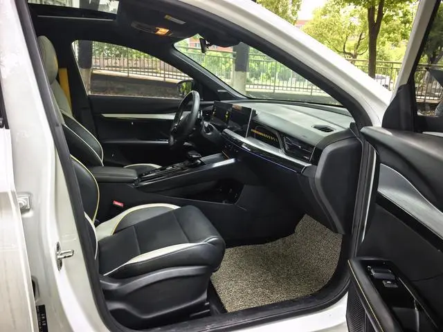 MG MG5 Scorpio 1.5T Trophy Sports Premium Edition