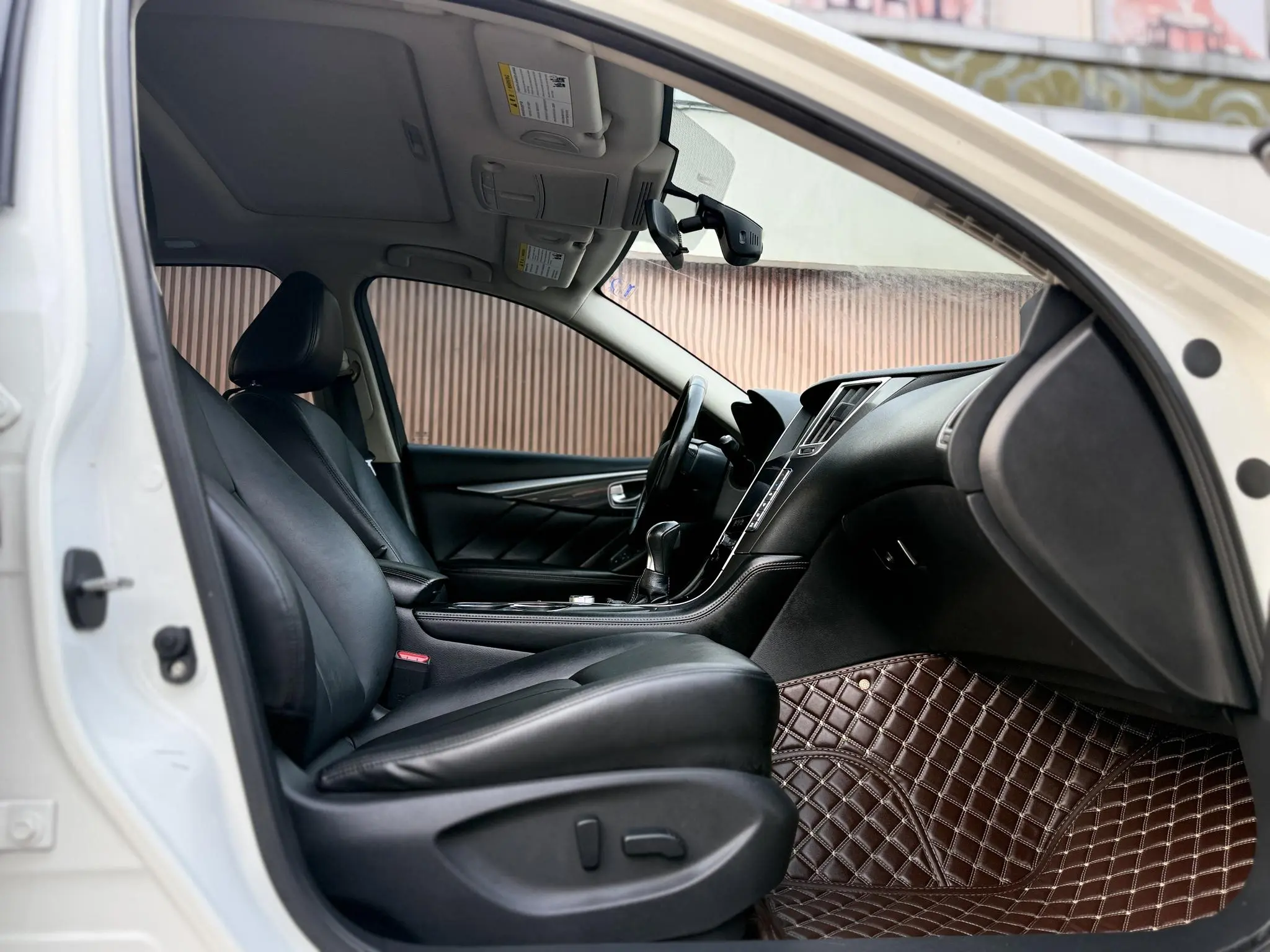 Infiniti Infiniti Q50L 2.0T Comfort Edition