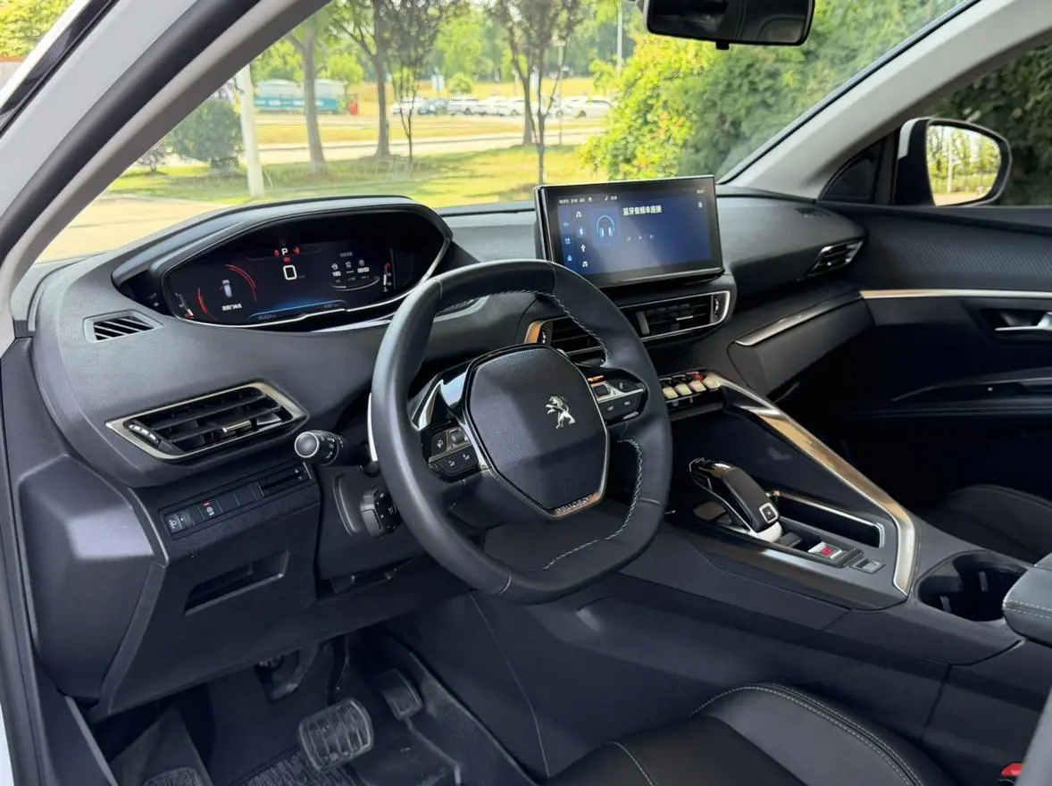 Peugeot Peugeot 4008 360THP Strength Edition