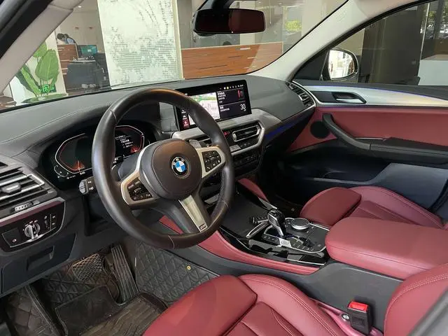BMW BMW X4 xDrive 30i M Sports Yao Ye Set