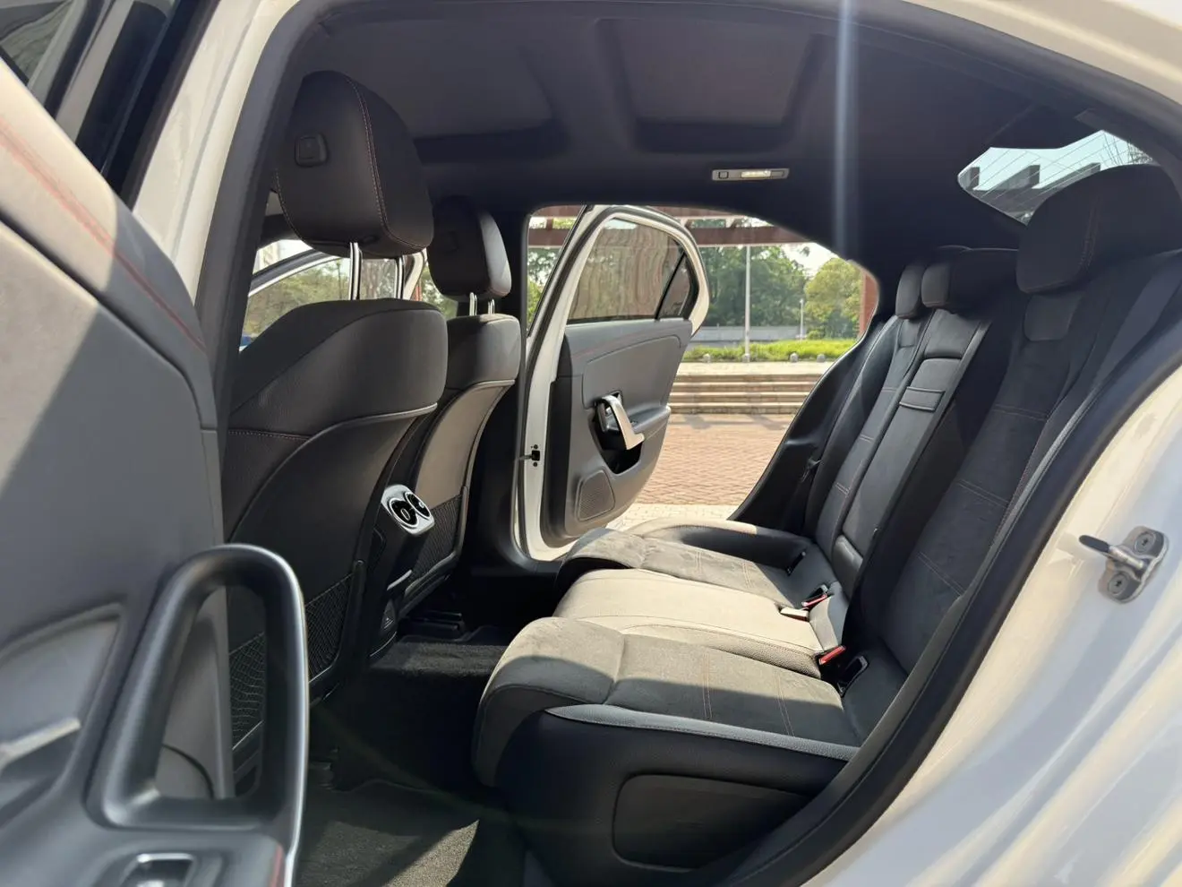 Mercedes-Benz Mercedes-Benz A-class Facelift A 200 L fashion version