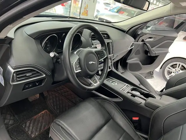 Jaguar Jaguar F-PACE 3.0 SC four-wheel drive R-Sport sports version