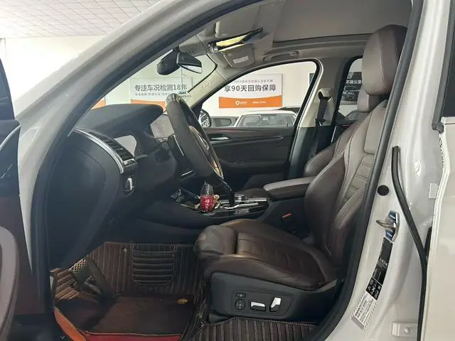 BMW BMW X3 xDrive28i M sports suit